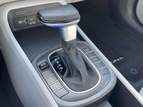 New 2026 Hyundai Kona SE image 19