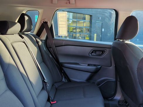 Used 2024 Nissan Rogue S AWD/4WD image 24