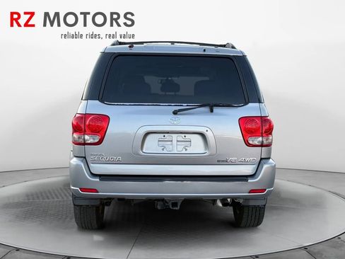 Used 2005 Toyota Sequoia Limited AWD/4WD image 4