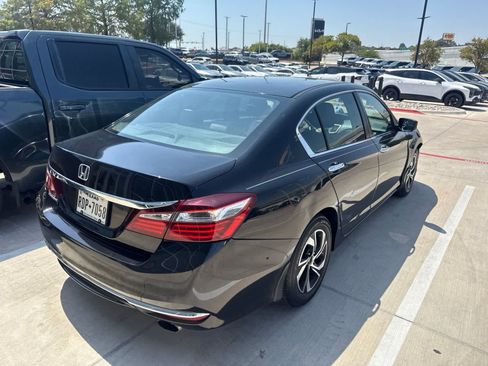 Used 2016 Honda Accord LX image 3