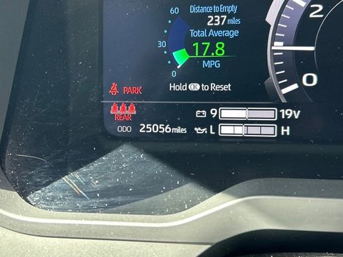 Used 2024 Toyota Tundra Limited image 42