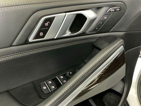 Used 2020 BMW X6 sDrive40i w/ Convenience Package RWD image 18