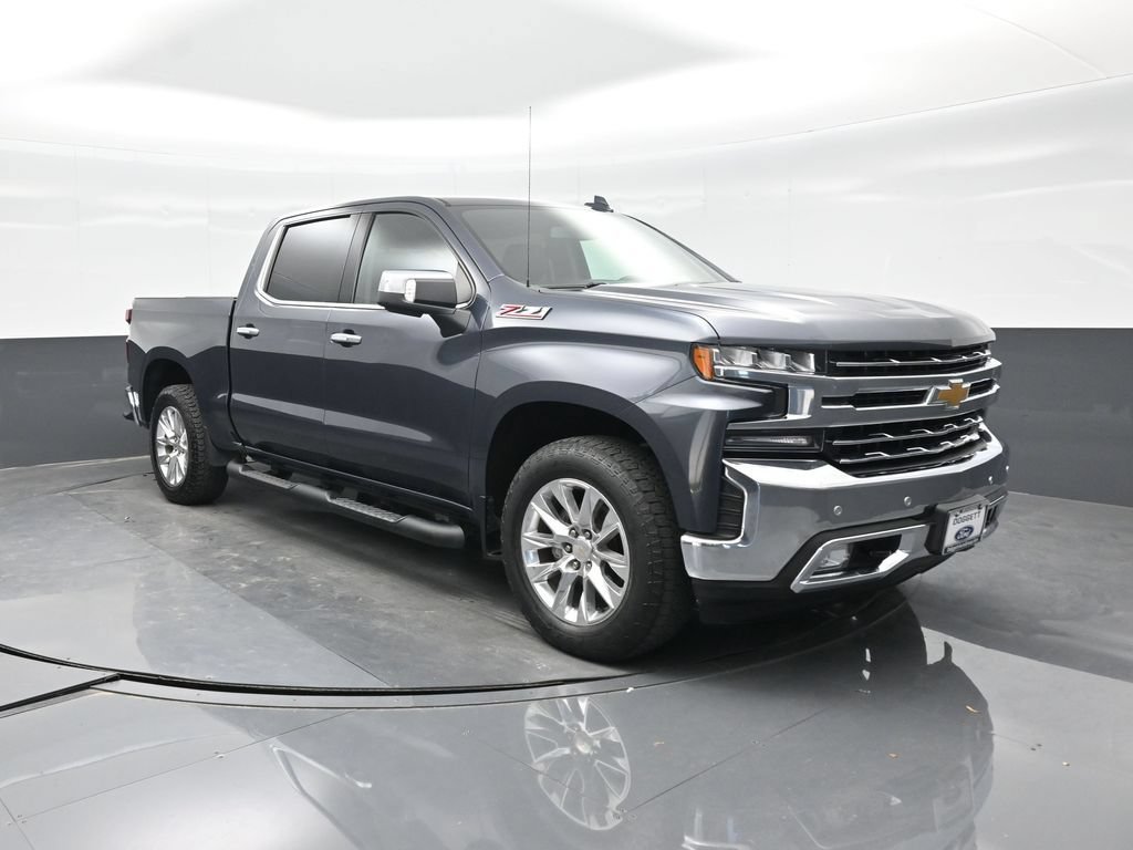 Used 2022 Chevrolet Silverado 1500 LTZ w/ Z71 Off-Road Package AWD/4WD image 5