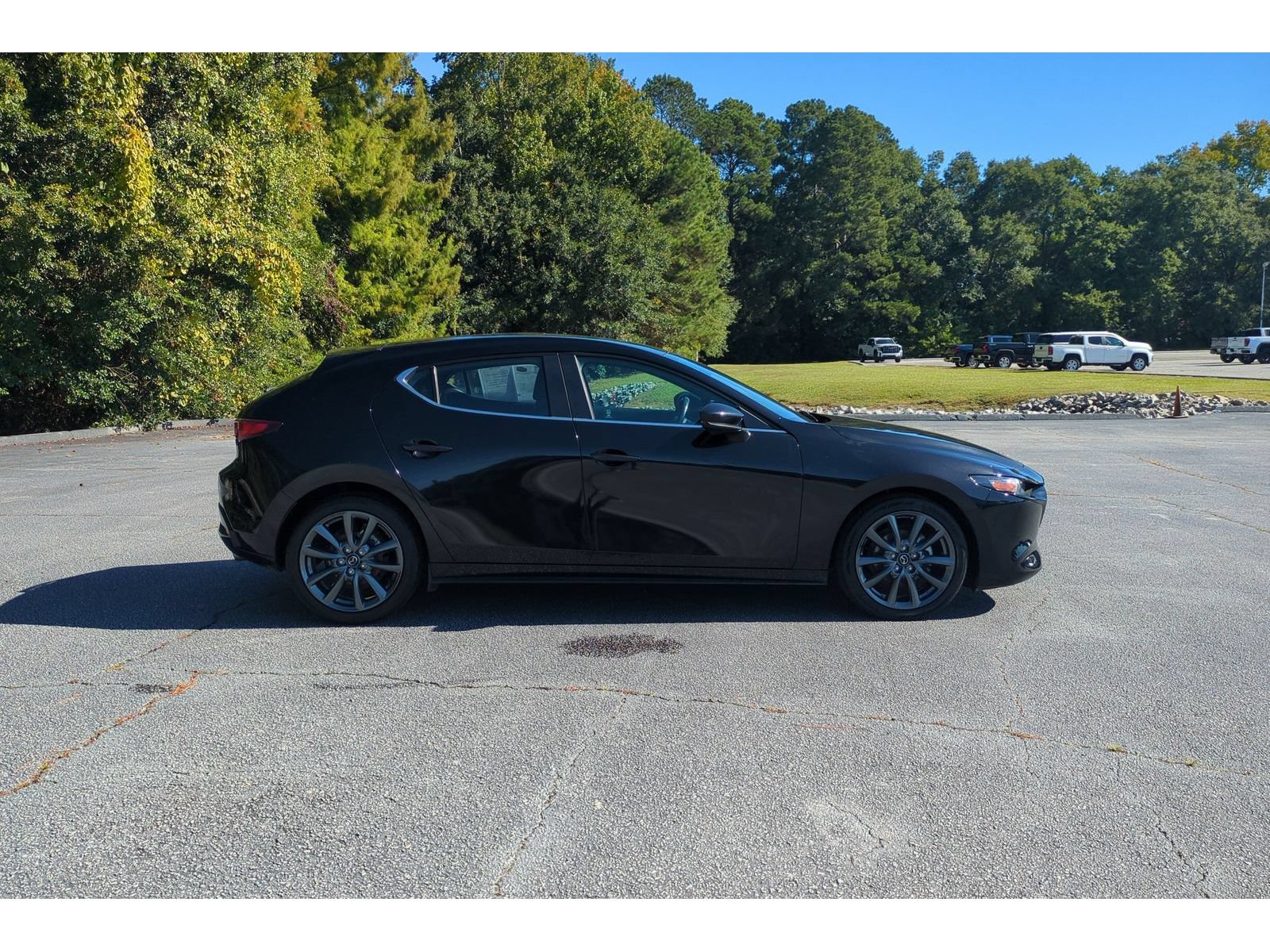 Used 2024 MAZDA MAZDA3 s FWD image 10