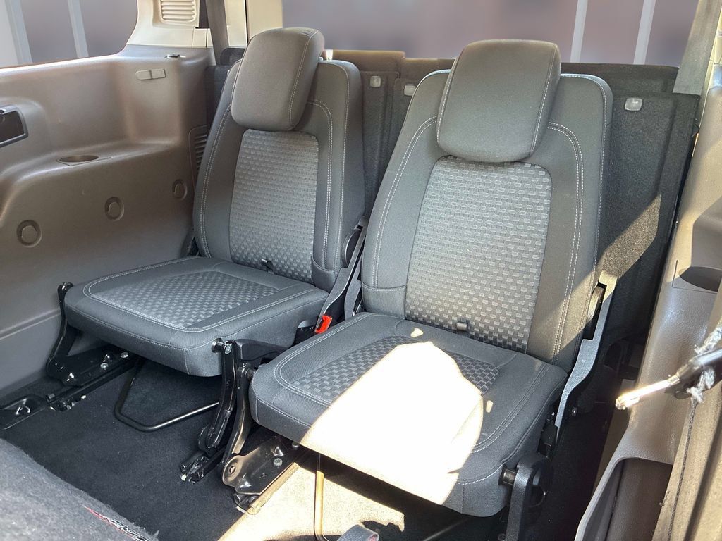 Used 2021 Ford Transit Connect XLT FWD image 23