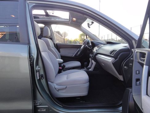 Used 2014 Subaru Forester 2.5i Premium w/ All-Weather Package AWD/4WD image 36