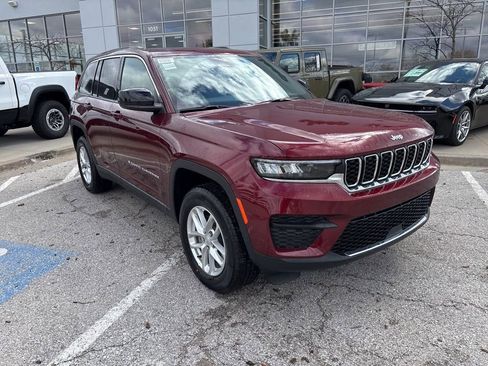 New 2026 Jeep Grand Cherokee Laredo image 7