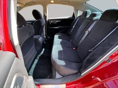 Used 2013 Nissan Altima 2.5 S FWD image 19