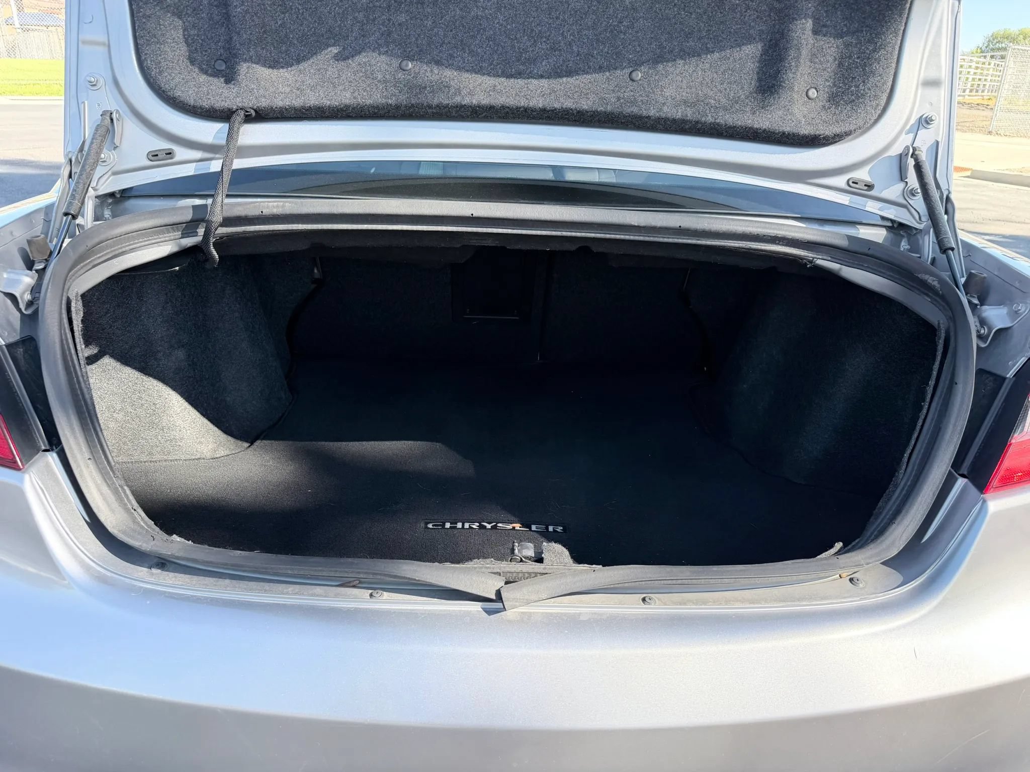 Used 2013 Chrysler 200 LX FWD image 14