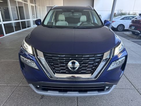 Used 2021 Nissan Rogue SL image 2