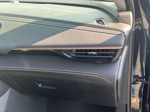 Used 2025 Buick Envision Sport Touring image 26