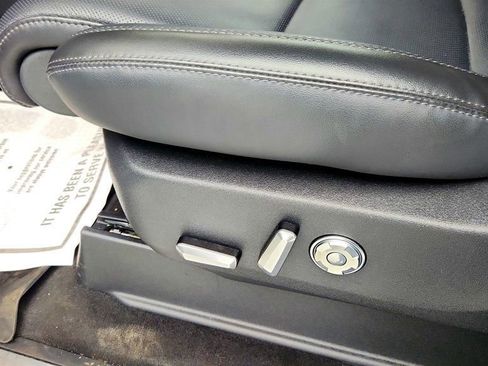 Used 2025 Lincoln Navigator Reserve w/ Jet Appearance Package image 12