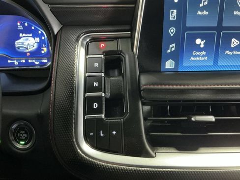 Used 2023 Chevrolet Suburban RST w/ Luxury Package AWD/4WD image 22