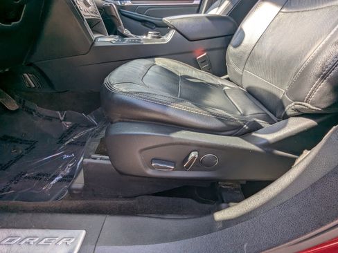 Used 2017 Ford Explorer Limited w/ Class II Trailer Tow Package image 20