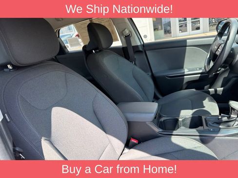 Used 2025 Kia K4 FWD image 23