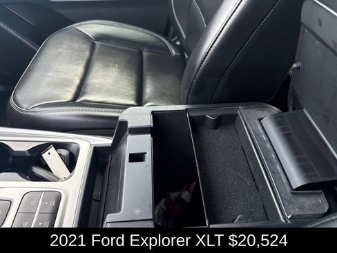 Used 2021 Ford Explorer XLT w/ Equipment Group 202A RWD image 33