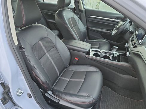 Used 2024 Nissan Altima 2.5 SR image 30