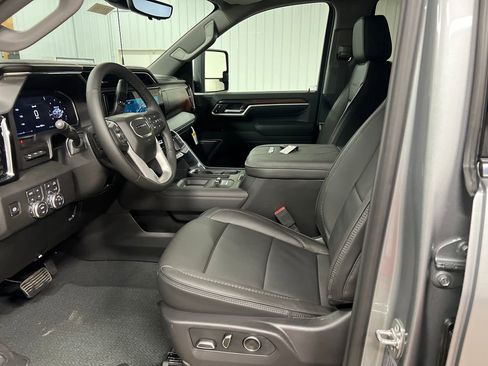 New 2026 GMC Sierra 2500 Denali w/ Denali Reserve Package AWD/4WD image 12