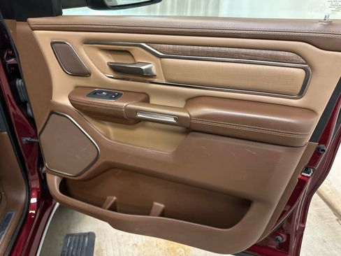 Used 2019 RAM 1500 Laramie Longhorn image 29