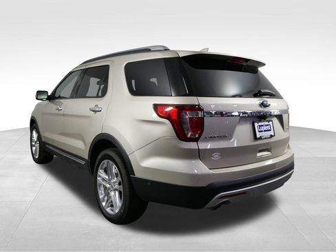 Used 2017 Ford Explorer Limited w/ Equipment Group 301A AWD/4WD image 6