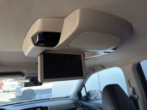 Used 2021 Honda Pilot Touring image 30