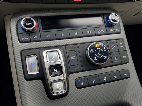 Used 2025 Hyundai Palisade Limited image 19