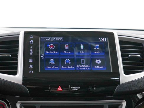 Used 2017 Honda Pilot Elite image 22