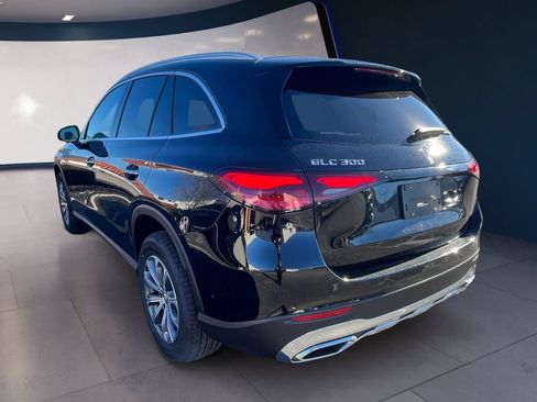 Used 2026 Mercedes-Benz GLC 300 4MATIC image 2