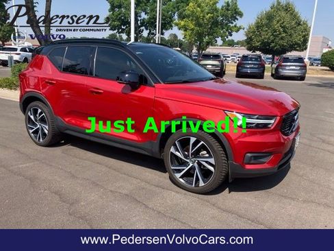 Used 2020 Volvo XC40 T5 R-Design AWD/4WD image 1