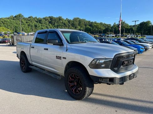 Used 2016 RAM 1500 Big Horn AWD/4WD image 2