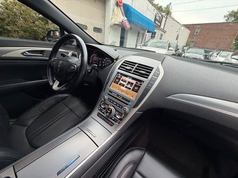 Used 2017 Lincoln MKZ Premiere FWD image 41