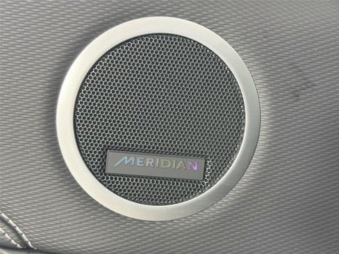 Certified 2024 Land Rover Discovery Dynamic SE AWD/4WD image 18