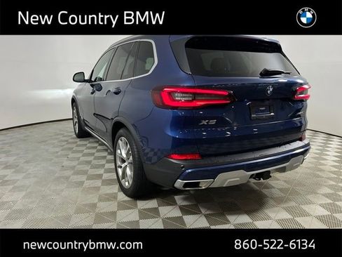Used 2023 BMW X5 xDrive40i w/ Premium Package AWD/4WD image 5