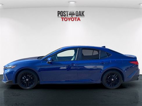 Used 2025 Toyota Camry XSE image 4