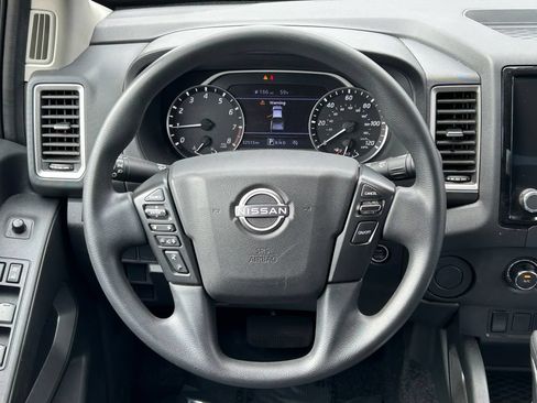 Used 2024 Nissan Frontier SV RWD image 35