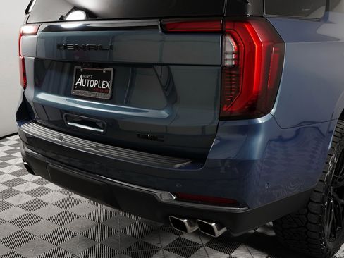 Used 2025 GMC Yukon Denali Ultimate image 45