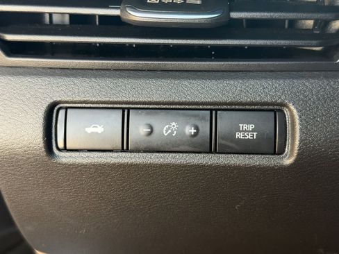 Certified 2023 Nissan Altima 2.5 SR FWD image 15