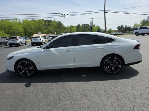 Used 2025 Honda Accord Sport image 6