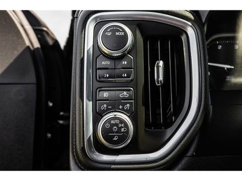 Used 2022 GMC Sierra 2500 Denali image 12