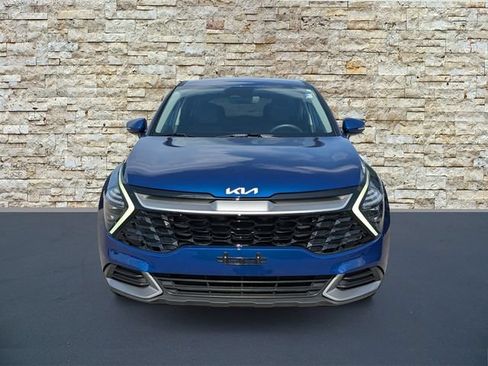 Certified 2024 Kia Sportage EX FWD image 3