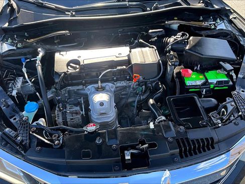 Used 2017 Honda Accord EX-L image 32