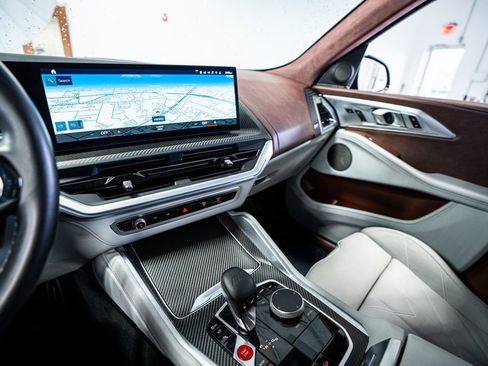 Used 2023 BMW XM Base image 44