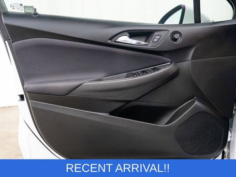 Used 2018 Chevrolet Cruze LT image 19