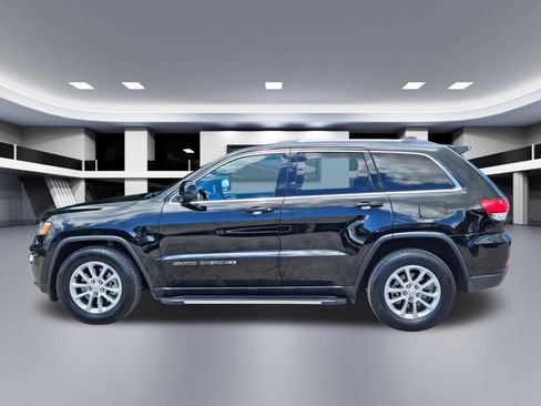 Used 2021 Jeep Grand Cherokee Laredo RWD image 3
