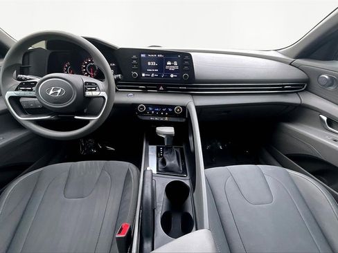 Used 2023 Hyundai Elantra SEL image 16