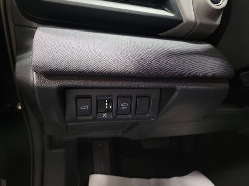 Used 2024 Subaru Outback Premium AWD/4WD image 19