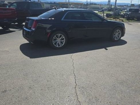 Used 2021 Chrysler 300 Touring L w/ Popular Equipment Group image 18