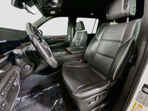 Used 2023 Cadillac Escalade ESV Premium Luxury AWD/4WD image 22