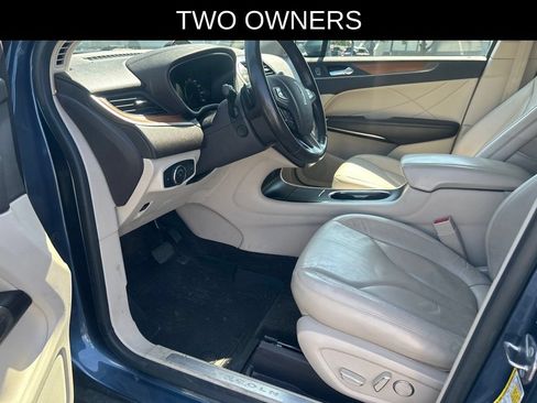 Used 2018 Lincoln MKC Select w/ Select Plus Package AWD/4WD image 7