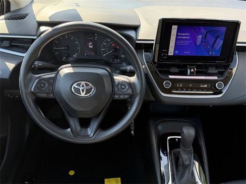 Certified 2025 Toyota Corolla LE image 10